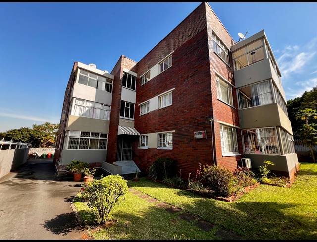 1.5 BEDROOM APARTMENT FOR SALE IN BULWER